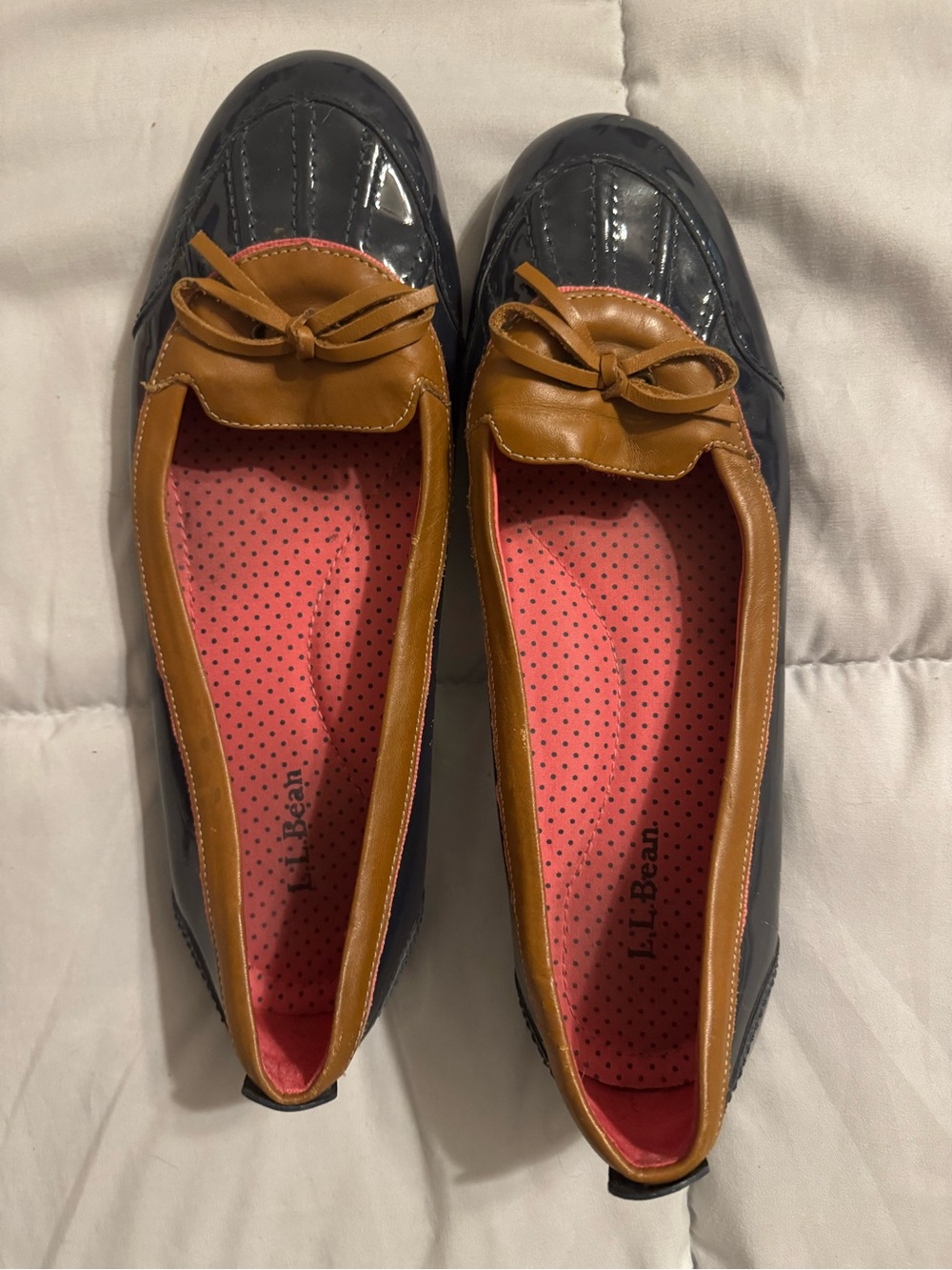 L.L. Bean Navy Patent and Tan Leather Bow size 8.5 great boat shoes.